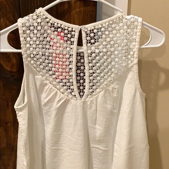 COPY - NWT…Lilly Pulitzer Aberdeen top - Picture 5 of 5